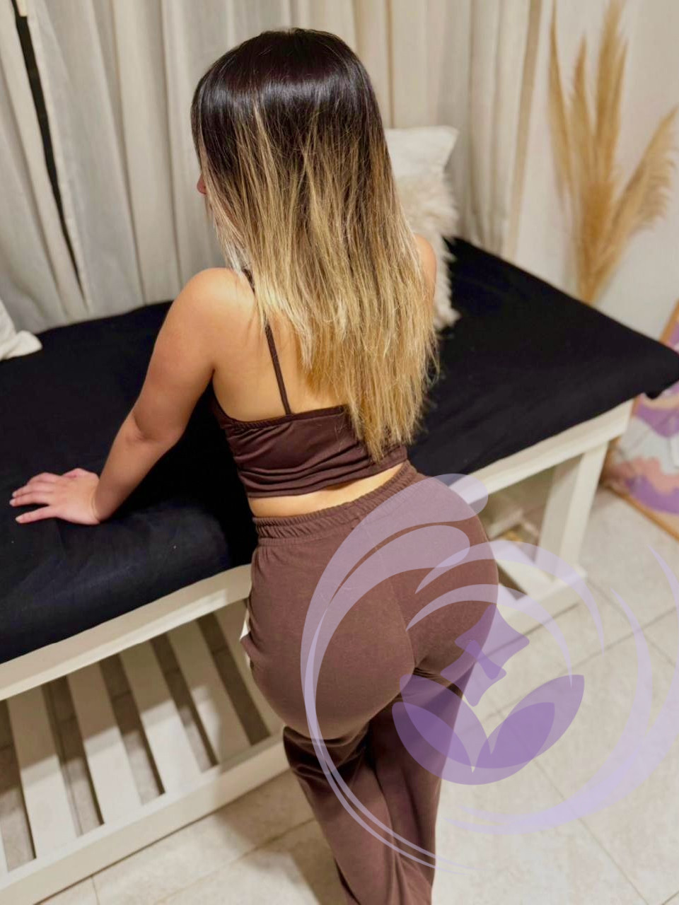 6fd39087-72c9-46cd-9a76-cb76c7c1b96c